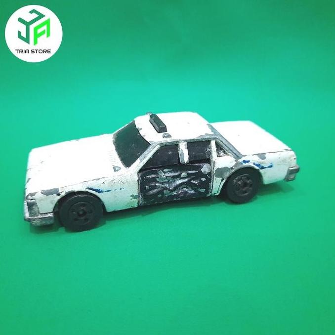 Hotwheels crash patrol crack ups made in hongkong loose