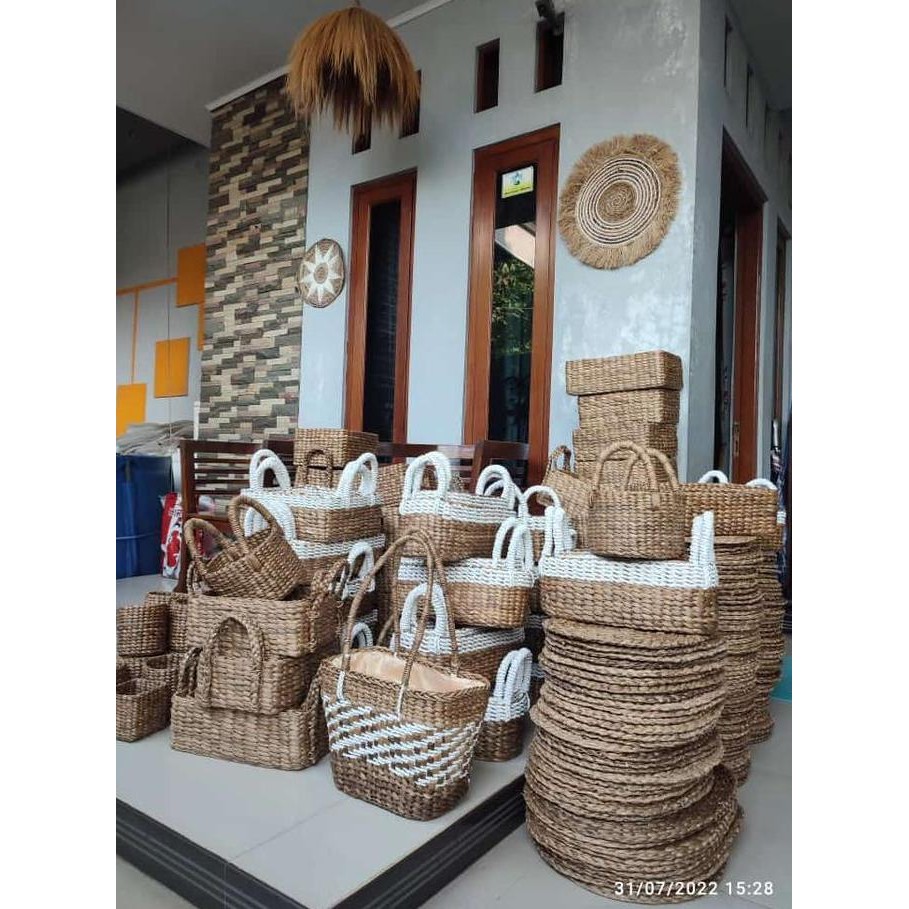 Tray Hampers Keranjang Box eceng enceng gondok anyaman jogja aesthetic