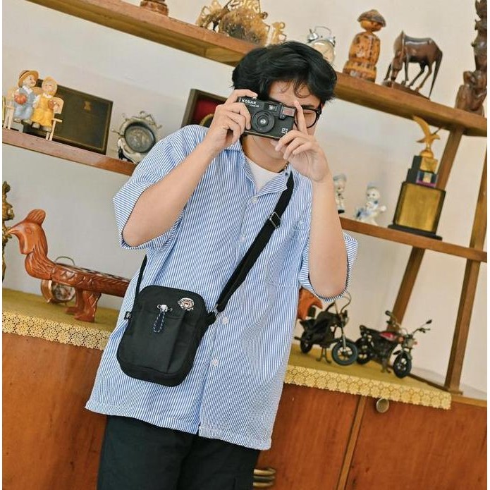 CRSL Peeta Shoulder Bag | Tas Selempang kecil pria wanita simpel