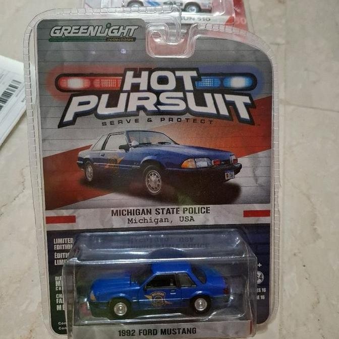 greenlight 1992 ford mustang hot pursuit