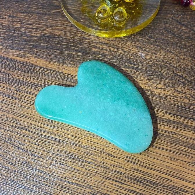 Gua Sha Batu Jade Giok Asli Pijat Wajah Untuk Kulit Glowing dan Kencang Alami KALI