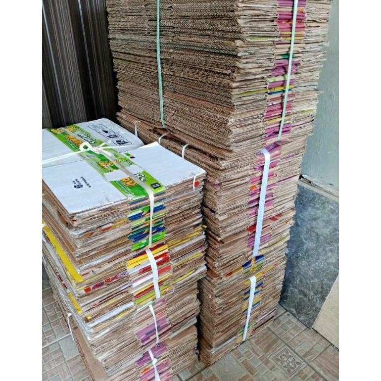 Dus bekas kardus untuk packing 5 kg dan 10 kg rapi bekas mie instant kopi minuman aqua minyak dll