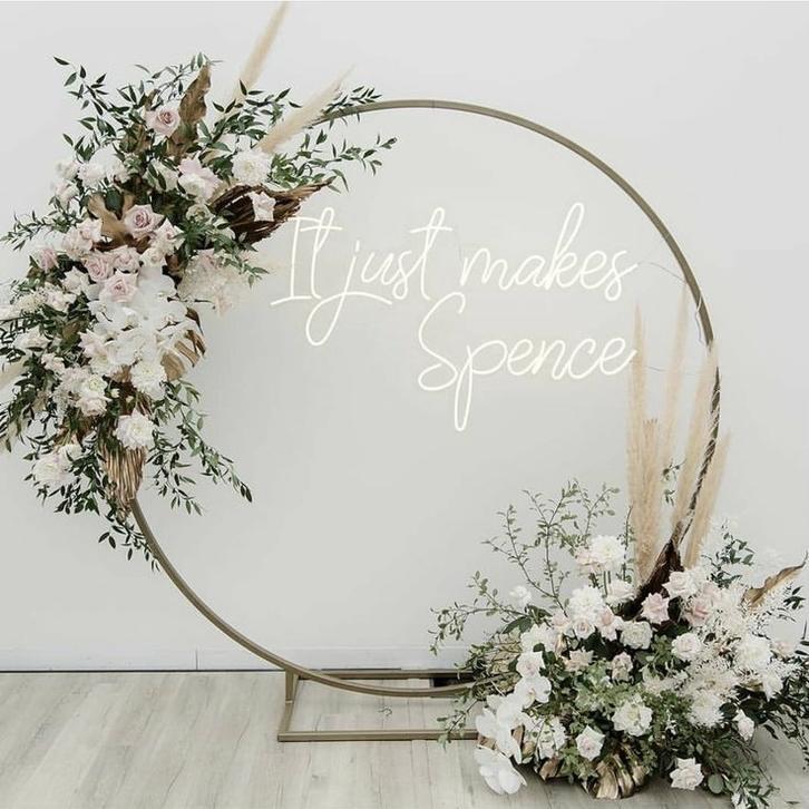 Backdrop Lingkaran 77 Besi Simple