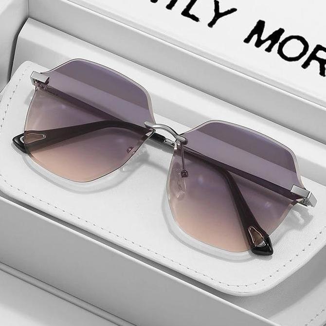 Toko Resmi YJ Kacamata Hitam Sunglasses Pria dan Wanita Frame Kotak Lenda Warna Gaya Vintage Trendy 