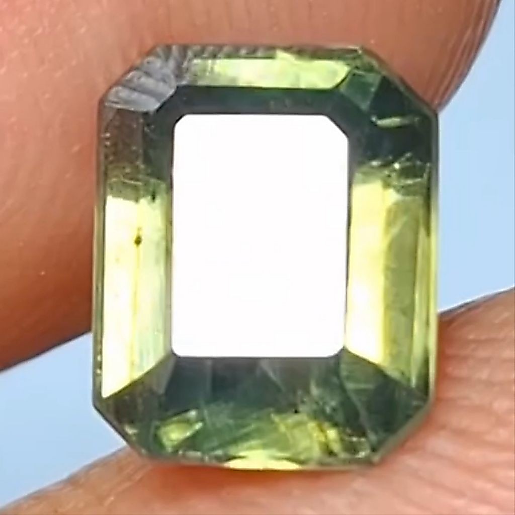 Natural Green Zircon 1.95ct NTD Srilanka Super Crystal Full of Luster