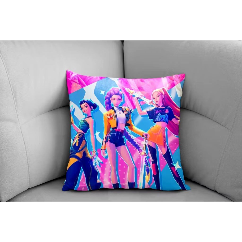 BANTAL / PILLOW/ HUNTRIX KPOP DEMON HUNTERS/ SATU SISI/ BANTAL HUNTRIX KPOP 3535cm