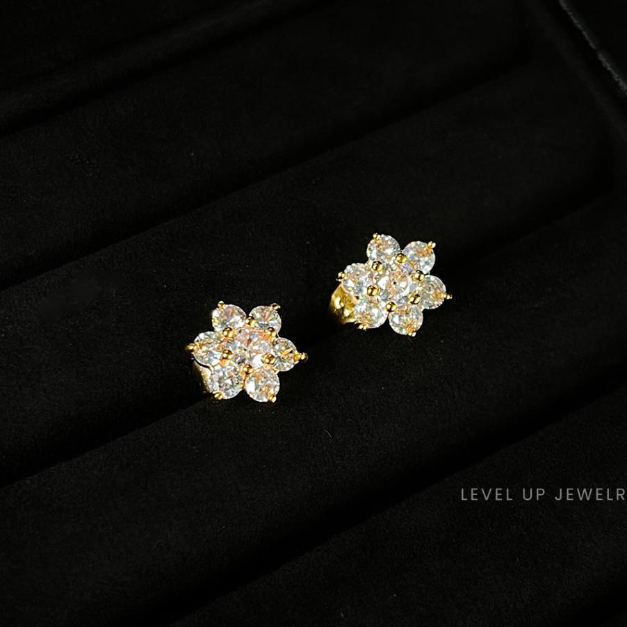 Anting Tusuk Motif Bunga Bahan Tembaga Lapis Emas Hongkong Level Up Jewellery