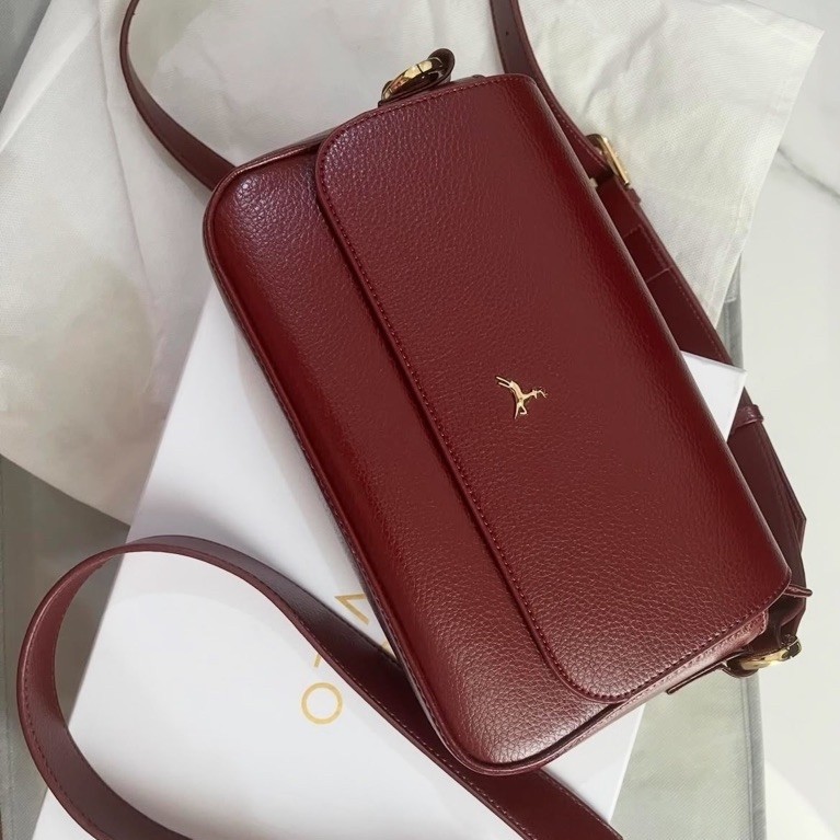 PRELOVED Povilo Sekar Maroon