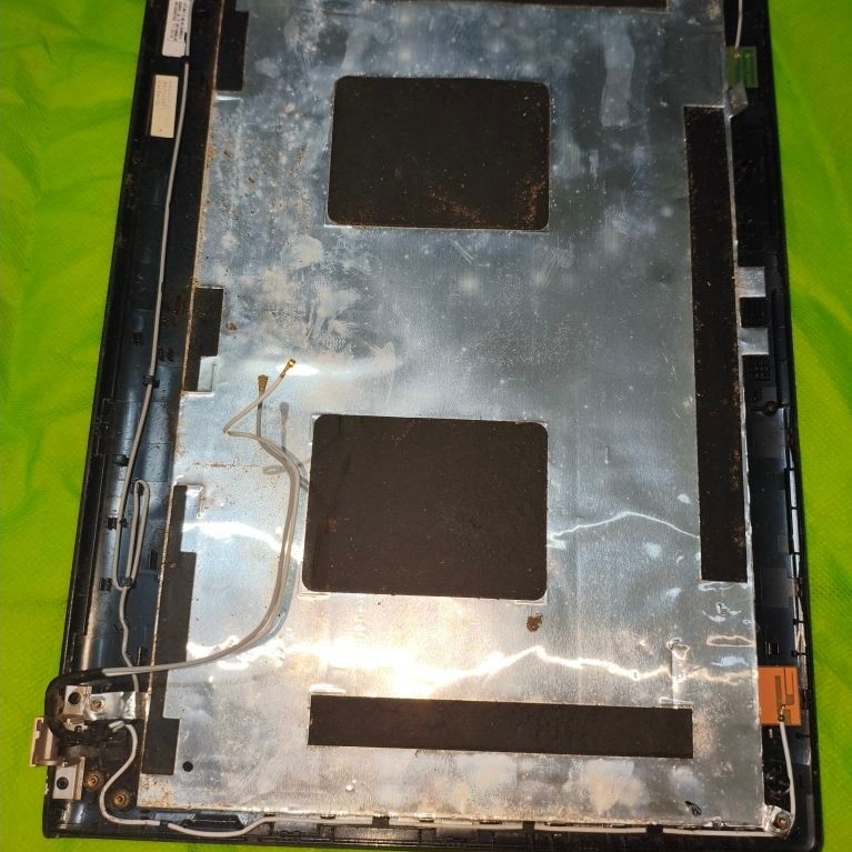 frame casing lcd belakang laptop Samsung rv413 ori