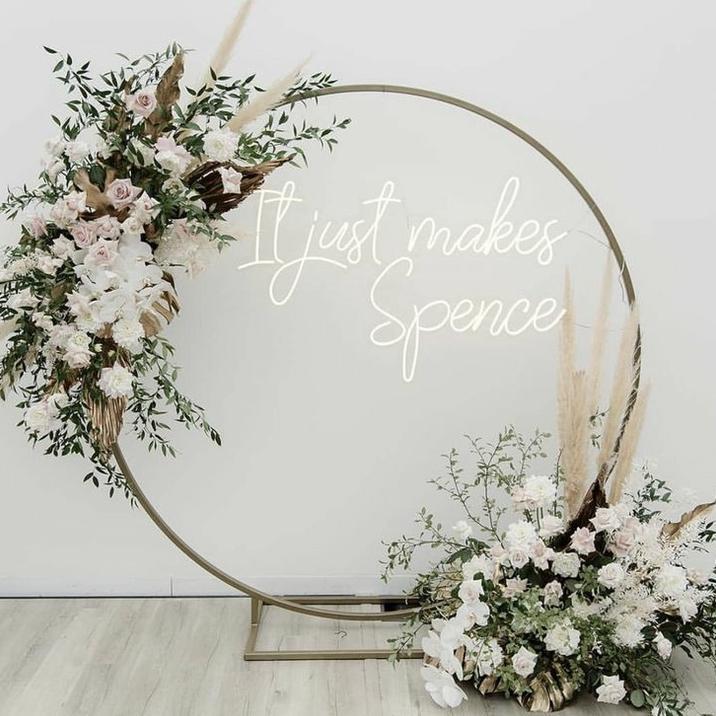 Backdrop Lingkaran 77 Besi Simple