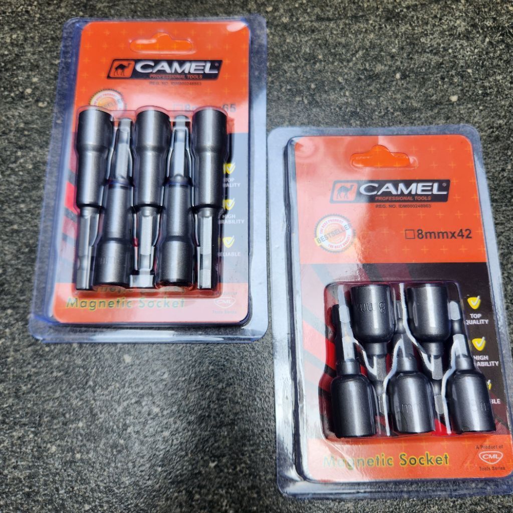 Mata Sok Roofing Magnet Camel
