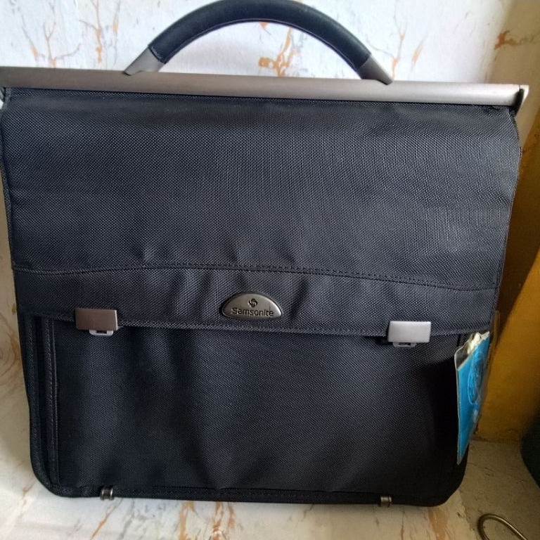 briefcase samsonite black