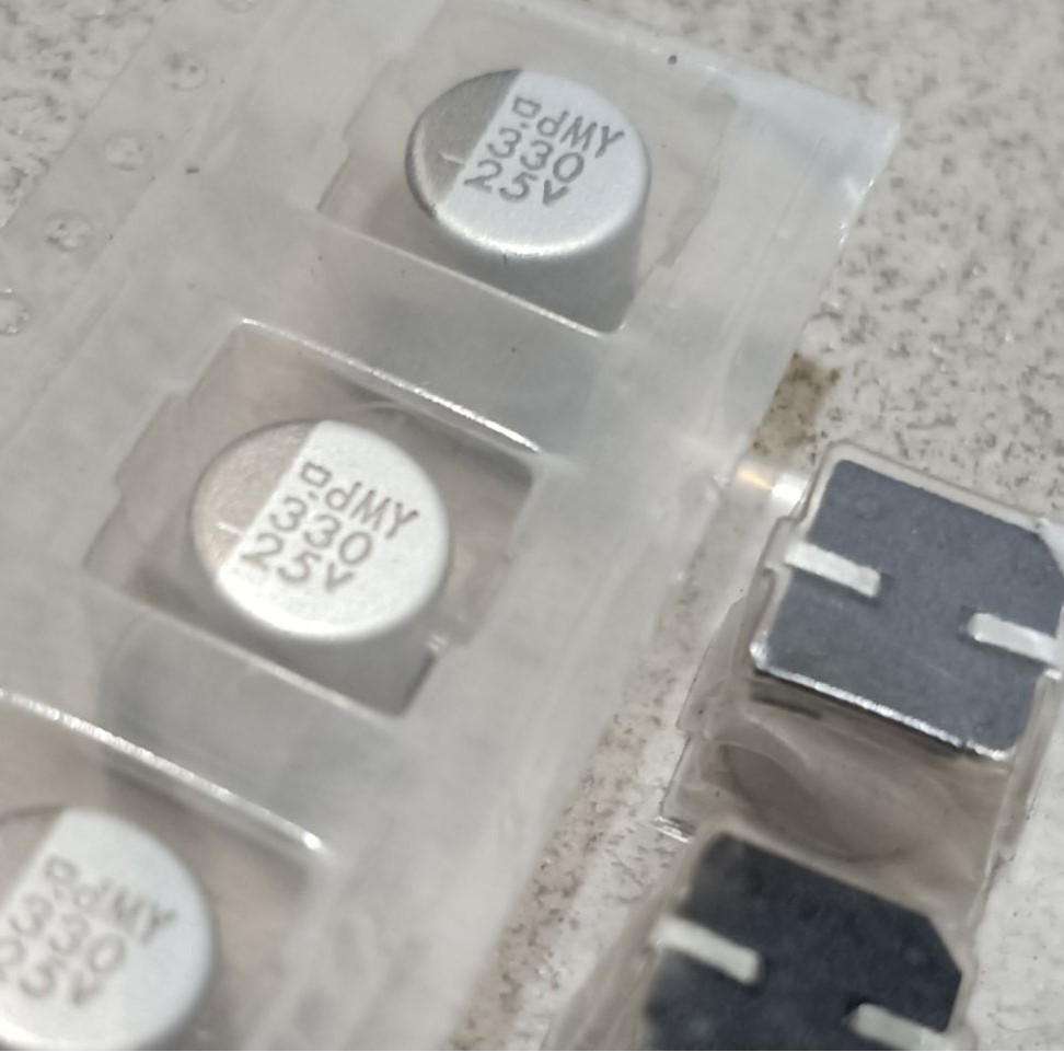 ELCO SMD 35V 330UF 10X10MM