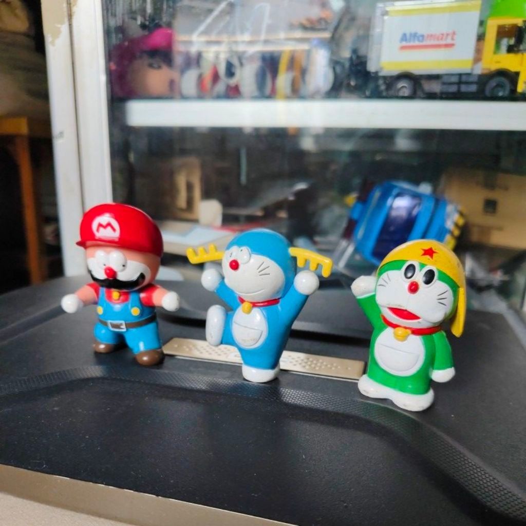 figure doraemon take all