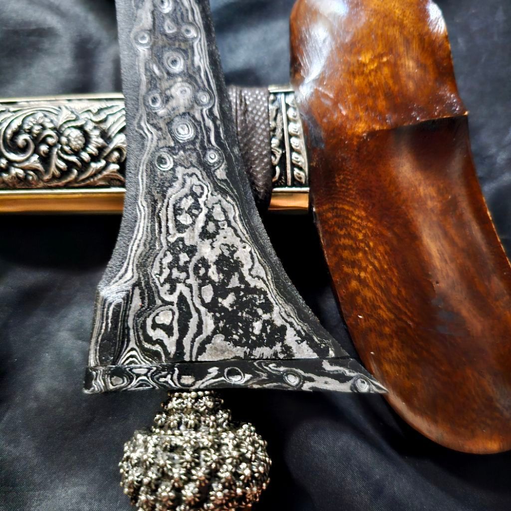 Keris Brojol Rojo Gundolo Pamor Udan Mas