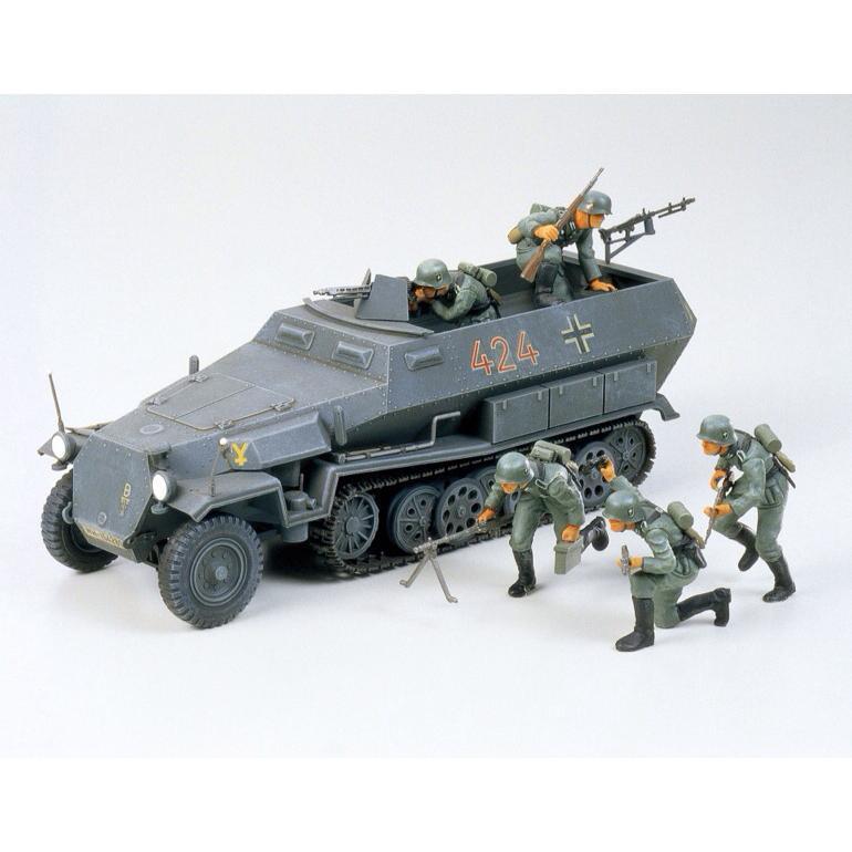 35020 TAMIYA GERMAN HANOMAG Sd.Kfz. 251/1 Termurah