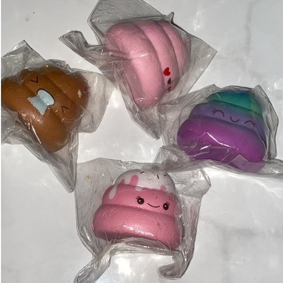 punimaru poo squishy