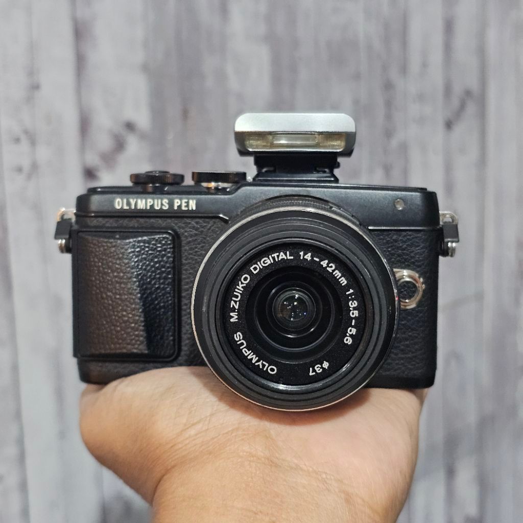 Olympus Pen Lite E-PL7 EPL7 kit 14-42mm Muluss Murahh