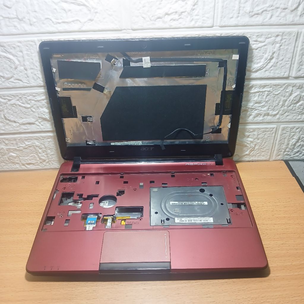 Kesing Case Casing Original Laptop Acer Aspire One 722 AO722