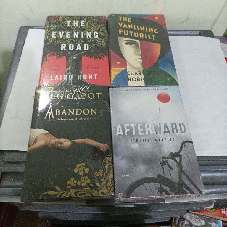 novel import hard cover Abandon (Meg Cabot), The Vanishing futurist (Charlotte Hobson ), afterward (