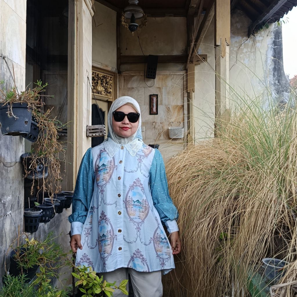 Shi by Shireen Vellyyne Mountain Shirt Blouse size S Gunung atasan kemeja wanita cewek Zaskia Sungka