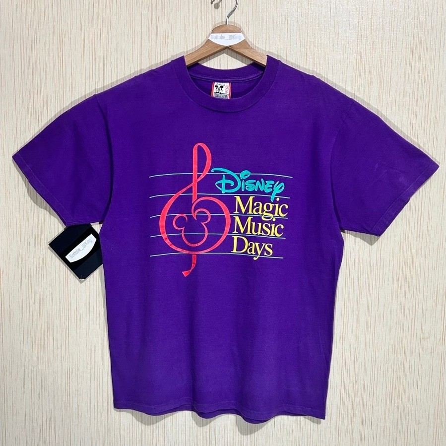 ‘DISNEY’ Vintage 90’s T-shirt