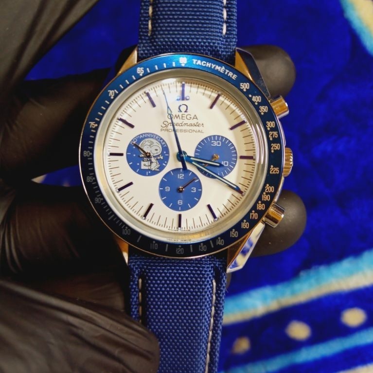 Jam tangan pria Omega automatic chrono snoopy (second)