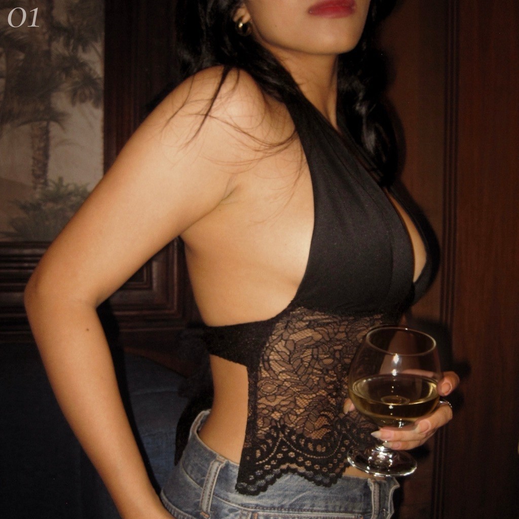 Luna Lace Top | Halter Lace Tank Top Wanita V-neck