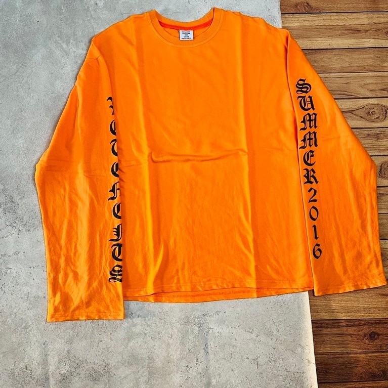 VETEMENTS LONGSLEEVE SECOND