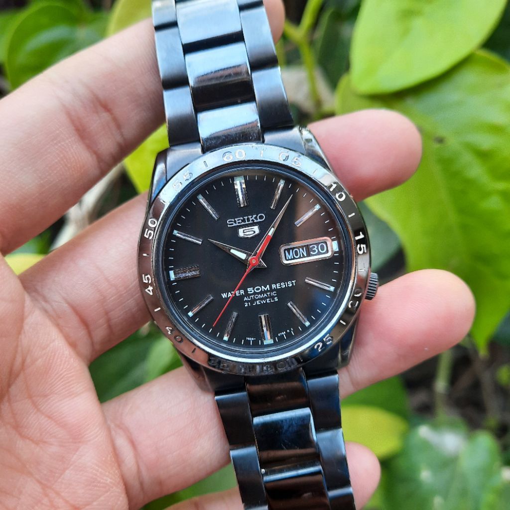 Seiko 5 Automatic SNKE03K1 Gunmetal Black Hitam Dial SNKE03 7S26-02T0