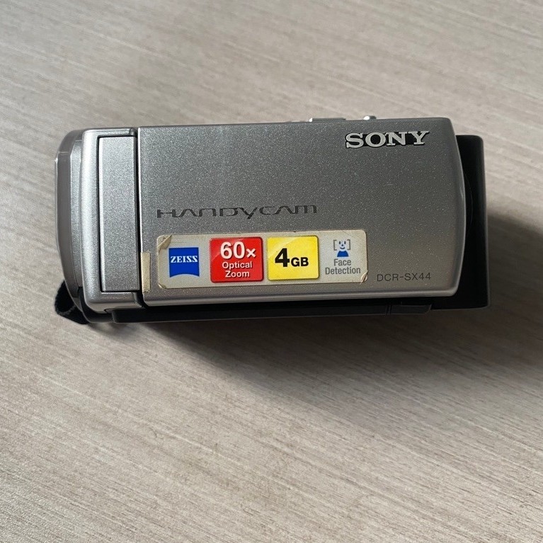 Handycam Sony DCR - SX44