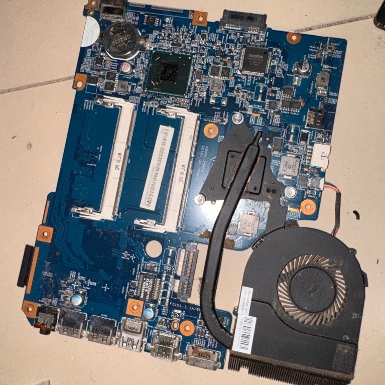 mainbord Acer aspire V5-431 matot belum servis
