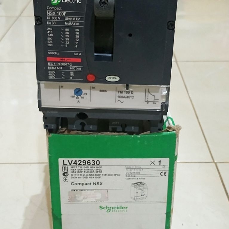 MCcb Schneider nsx100f 100a 3phase