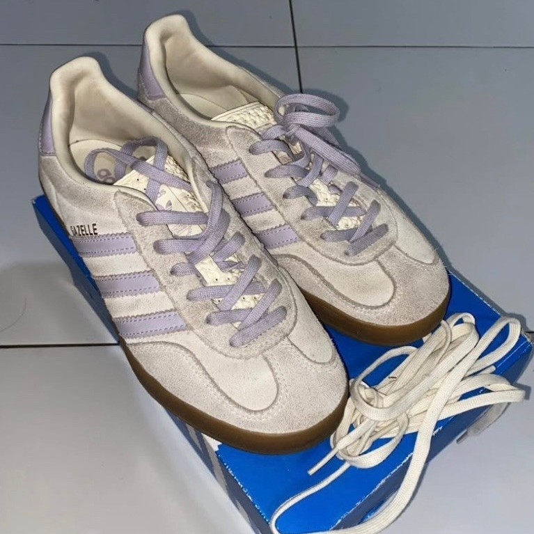 gazelle indoor grey purple
