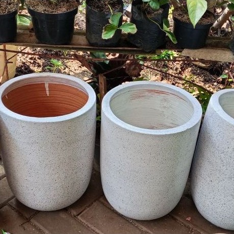 Pot Gerabah tarakota putih timun 35/Pot tarakota