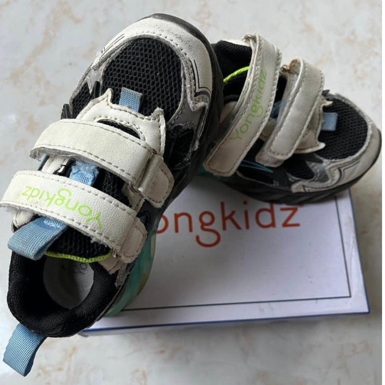 Yongkidz sepatu anak laki (preloved)
