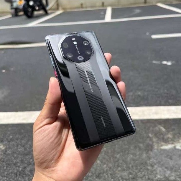 Huawei Mate 40 Porsche Design preloved/second/bekas
