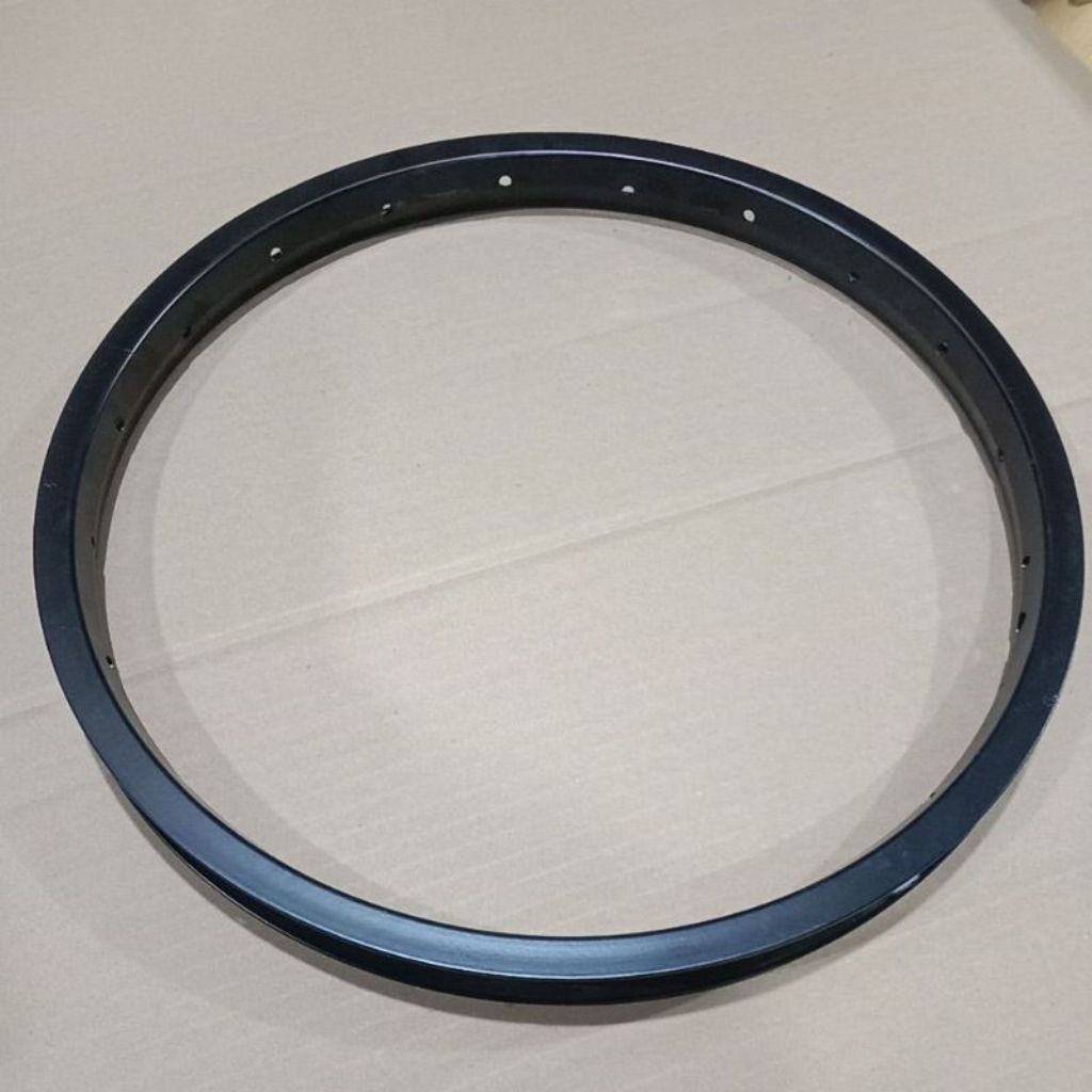 Velg 20 inch hitam hole 36