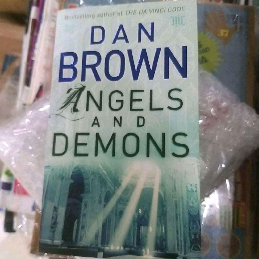 Dan brown Angels and Demons