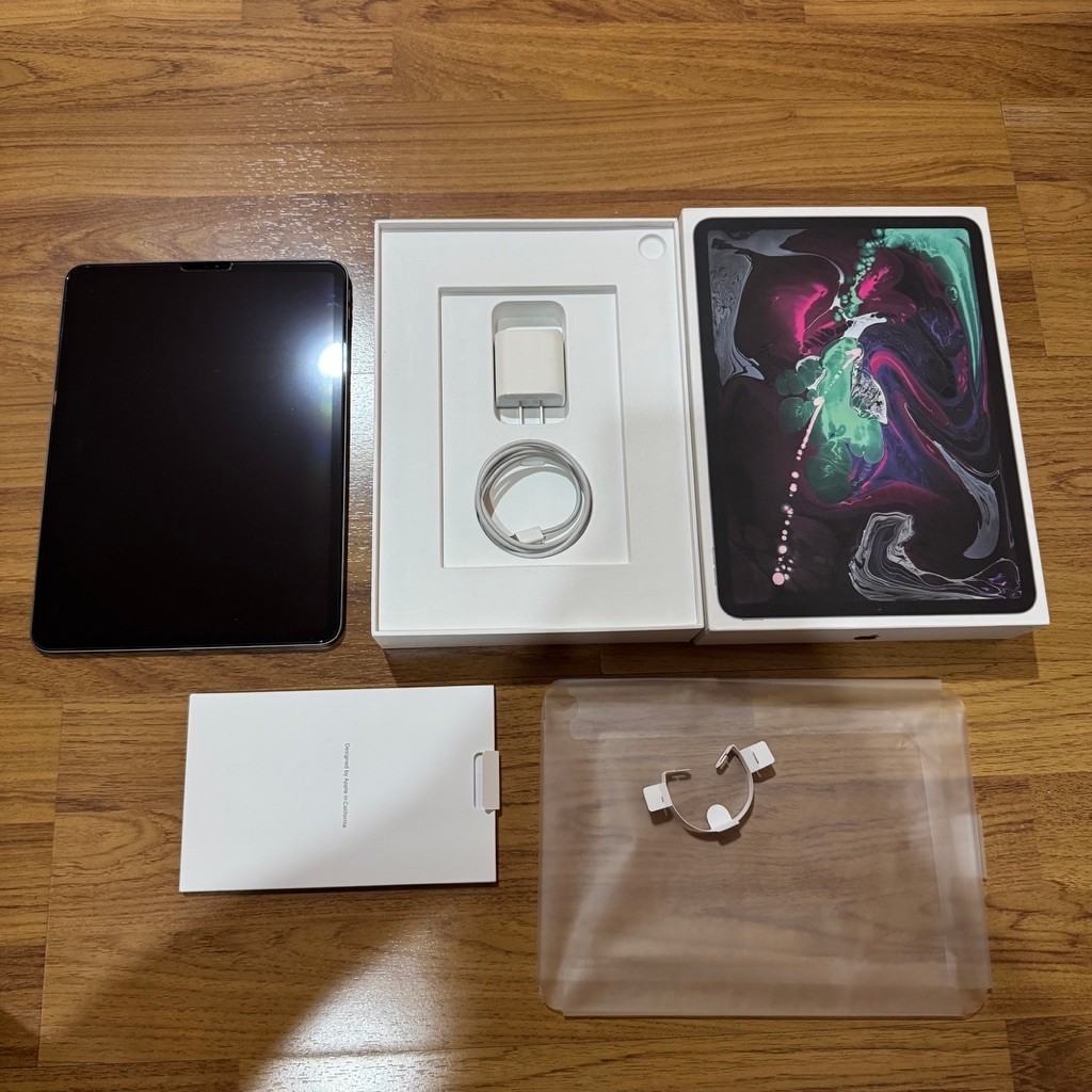 iPad Pro 11” 2018 64GB Fullset Inter (minus whitespot)