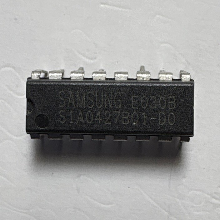 IC Chip Samsung S1A0427B01-D0 DIP-16 Komponen Elektronik