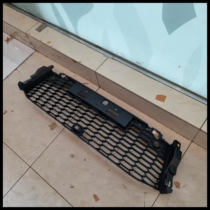 TERLARIS GRILL BEMPER WITH HOLE CAMERA 360 ASLI MITSUBISHI NEW PAJERO 2022 