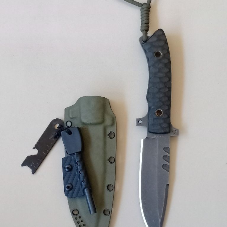 PISAU BUSHCRAFT D2 AISI