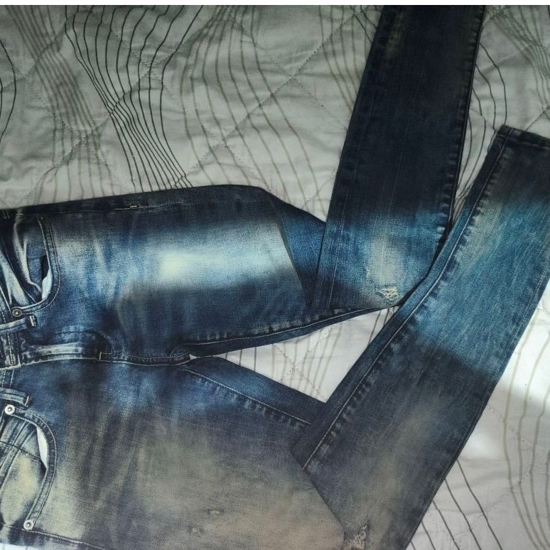 (new/no thrift) y2k slim jeans low waist (baca desc)