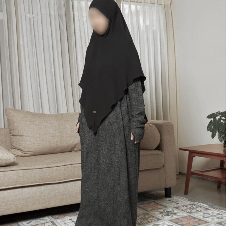 Preloved Bellezash Noir Abaya