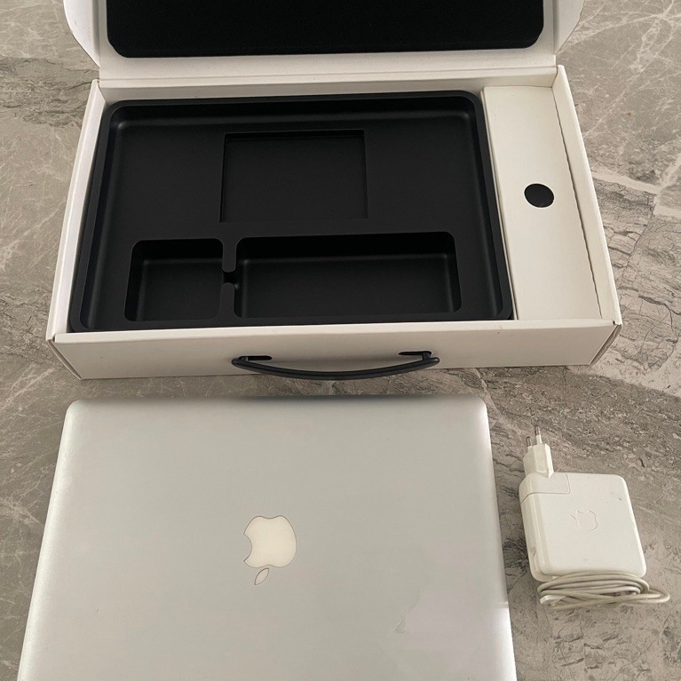 macbook Pro 13 inch 2010