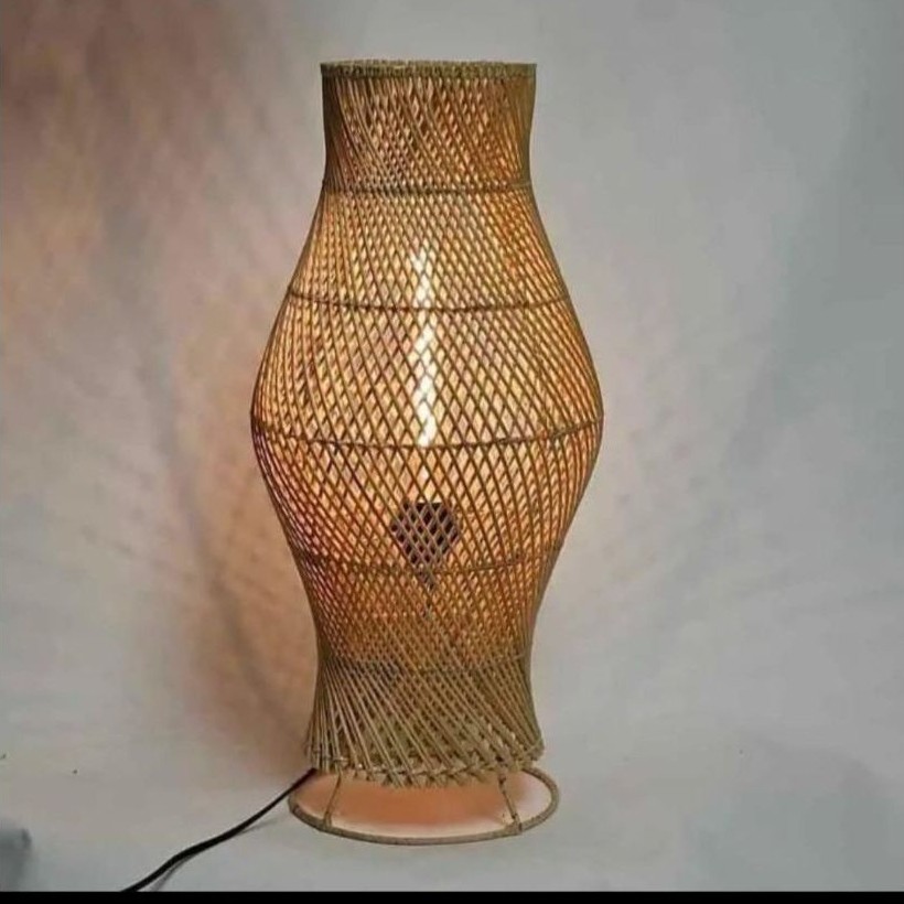 Rattan Standing Lamp / Kap Lampu Lantai Rotan / Rattan Floor Lamp SL2