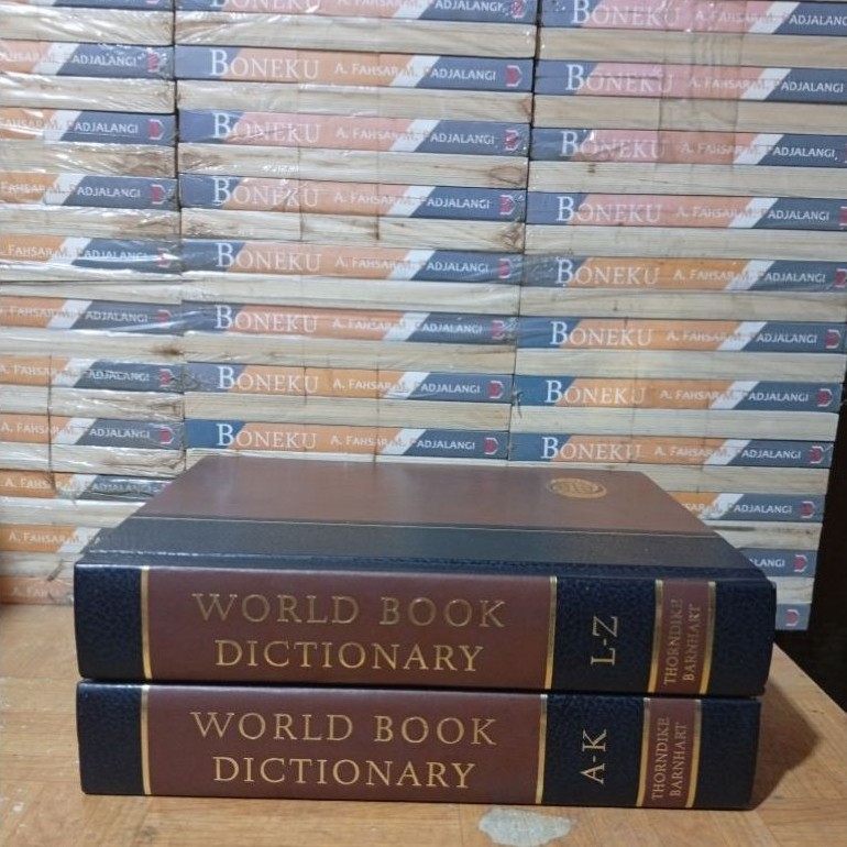 WORLD BOOK DICTIONARY A-Z