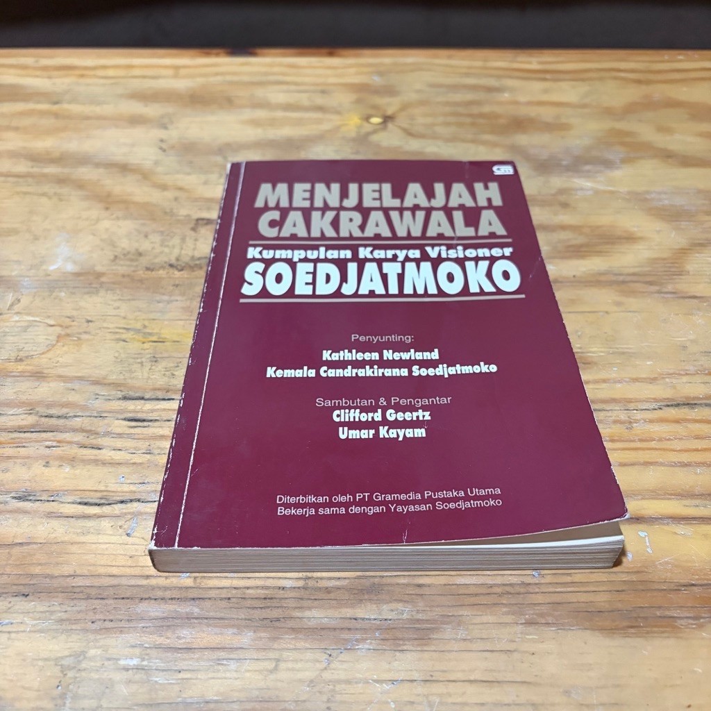 Buku Menjelajah Cakrawala Ori