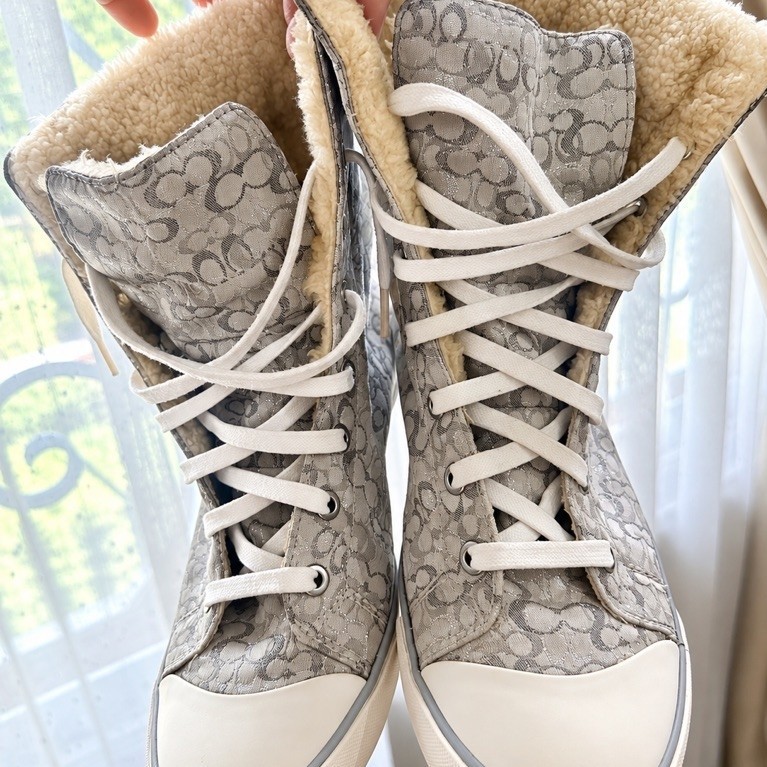 Sepatu Sneakers COACH auth size 39 40 insole 24.5-25.5